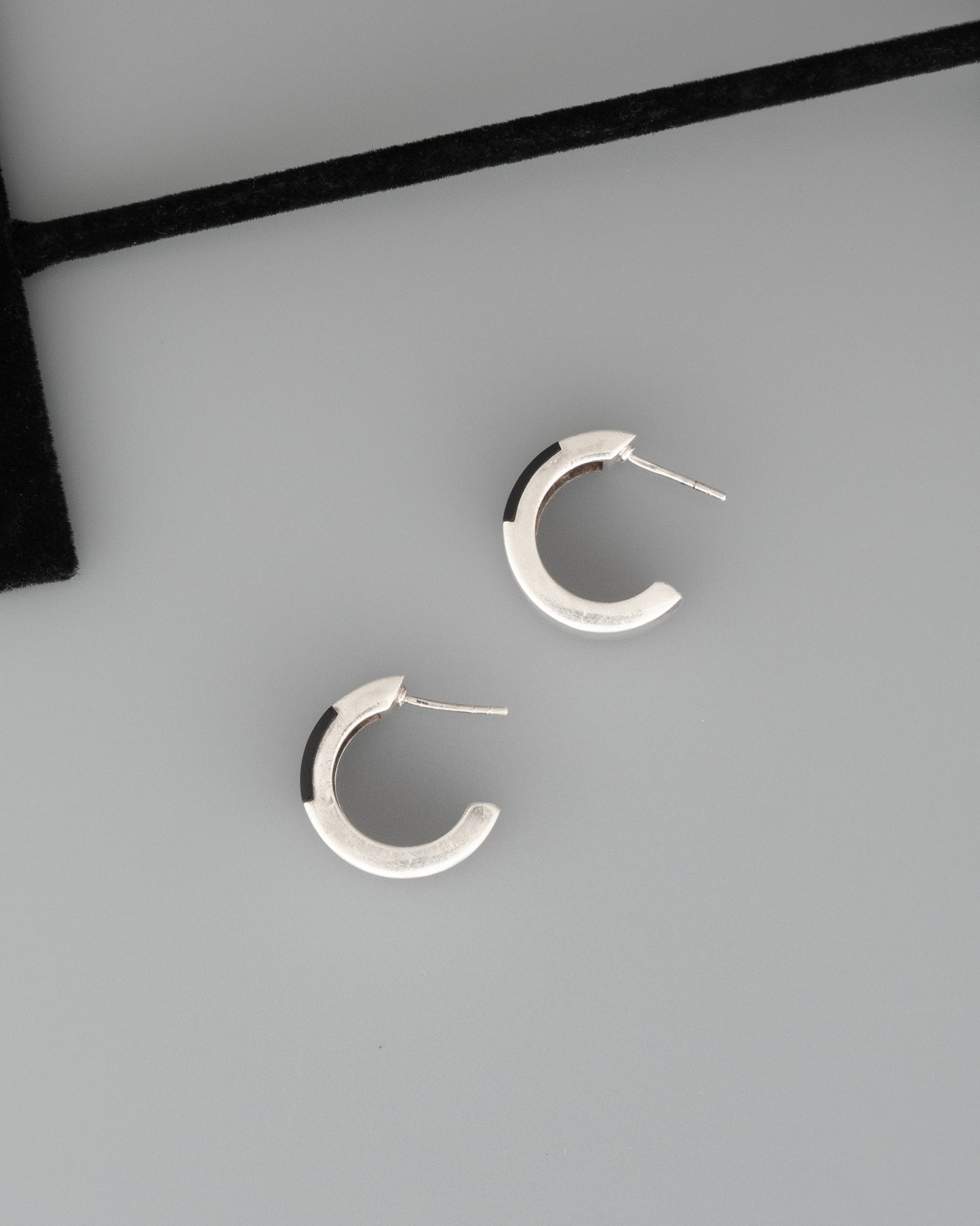 ear A2549