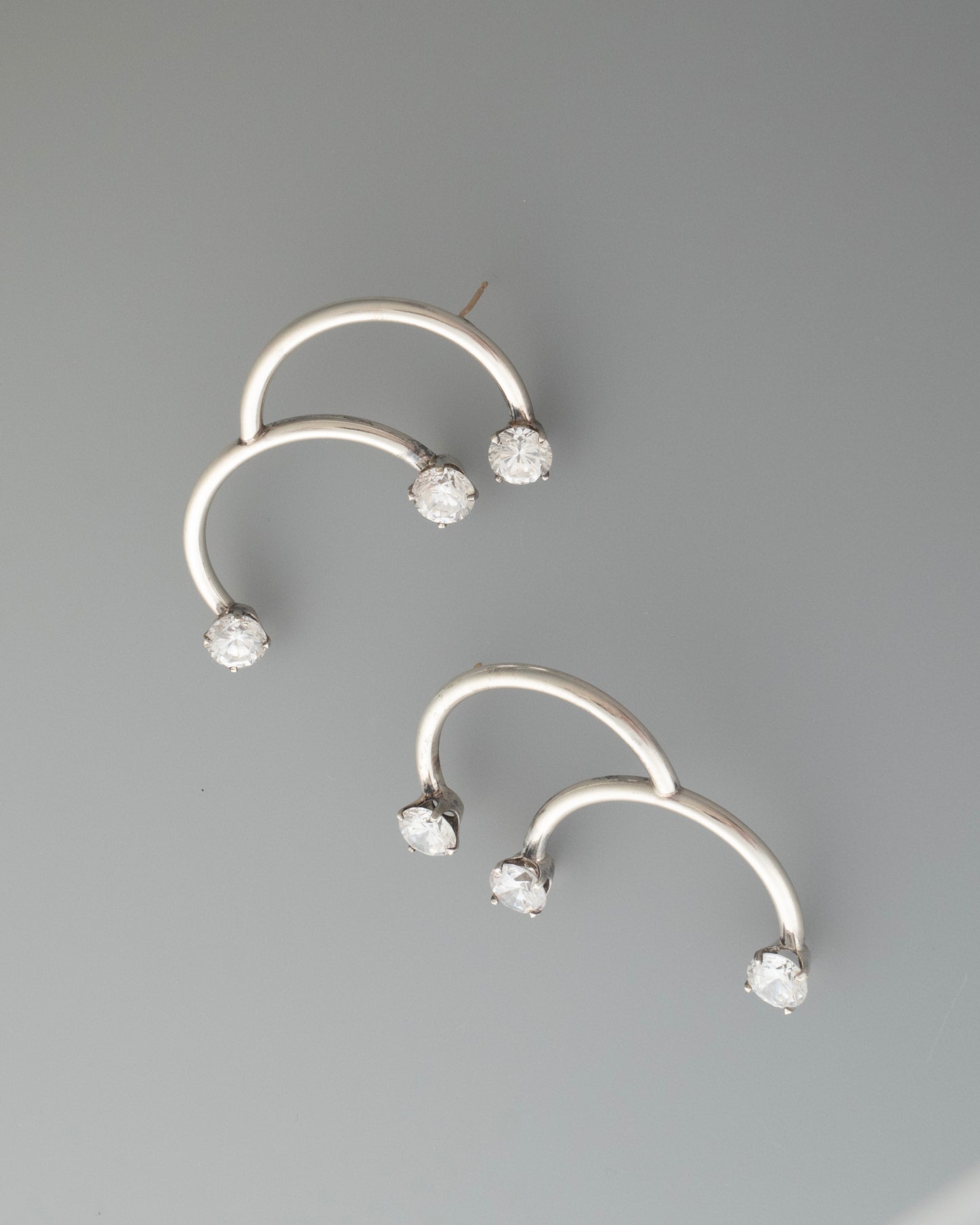 ear J2559