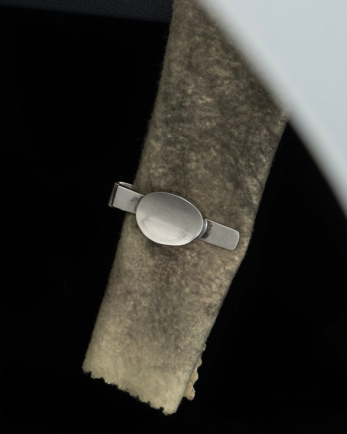 clip A2689