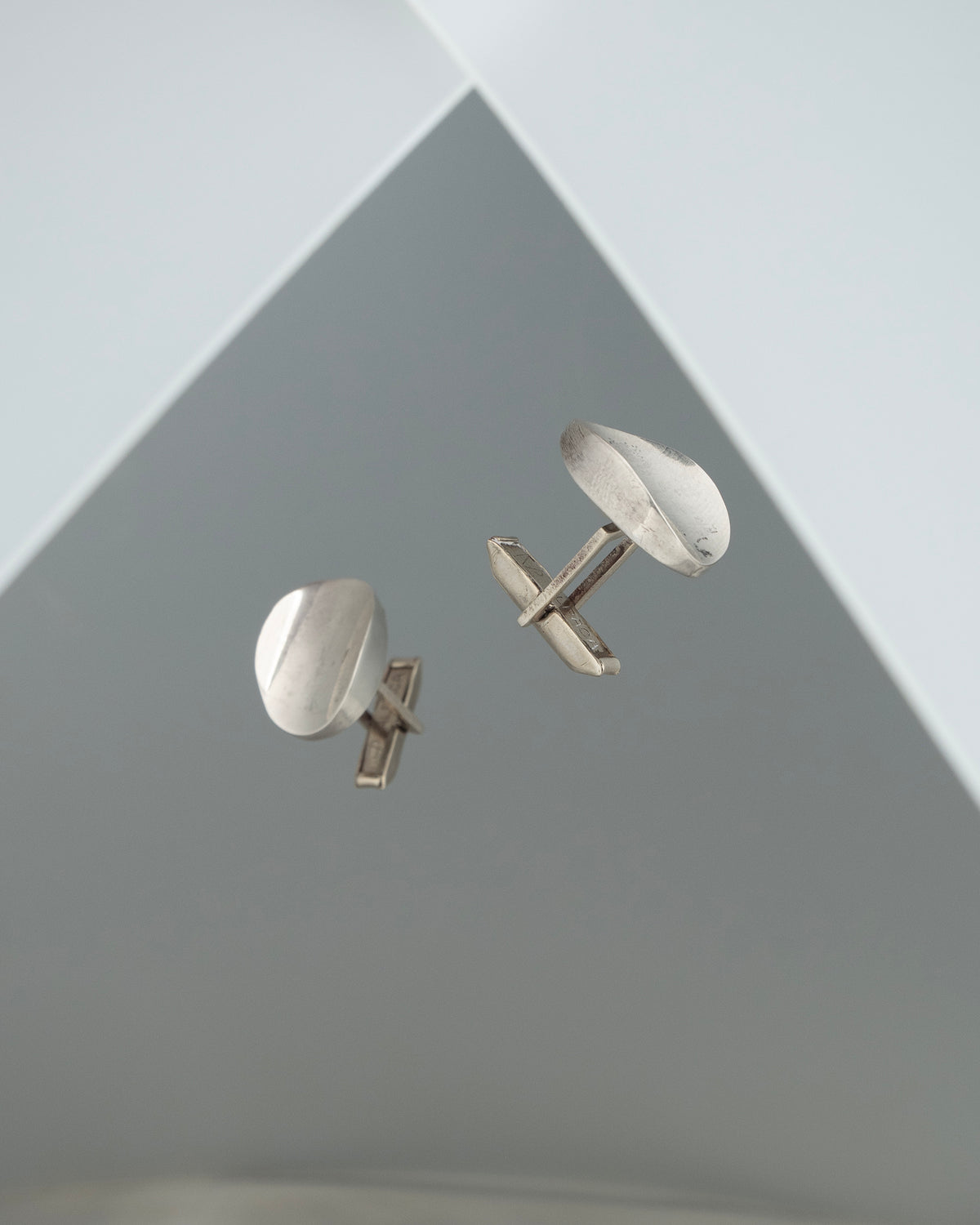 cuff A2687