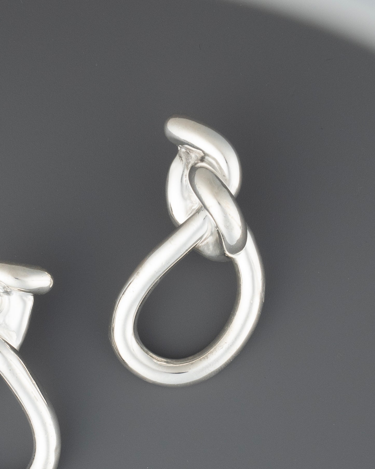 ear A2512