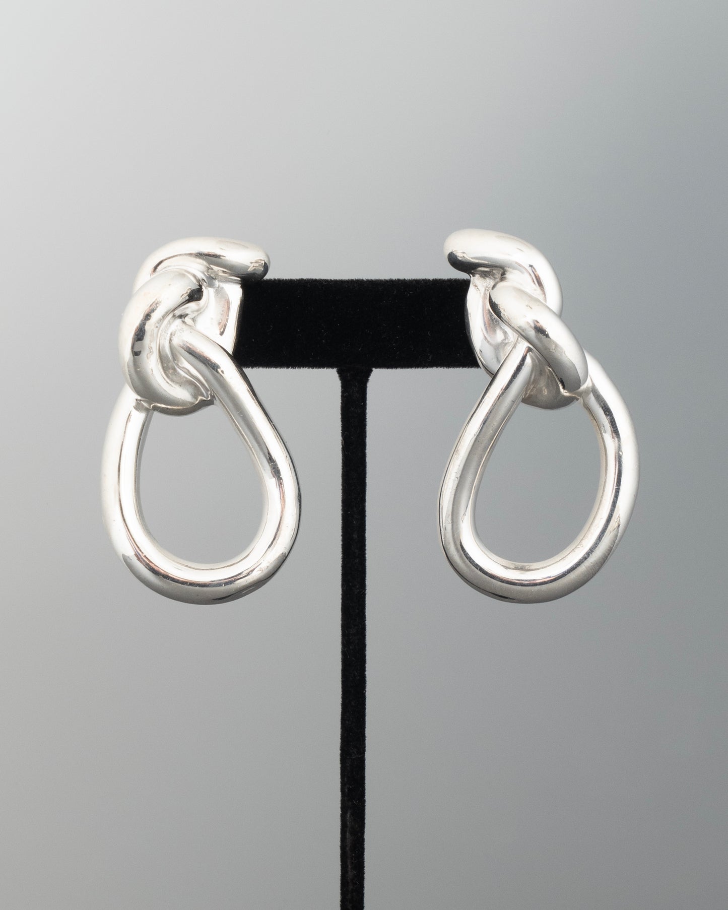 ear A2512