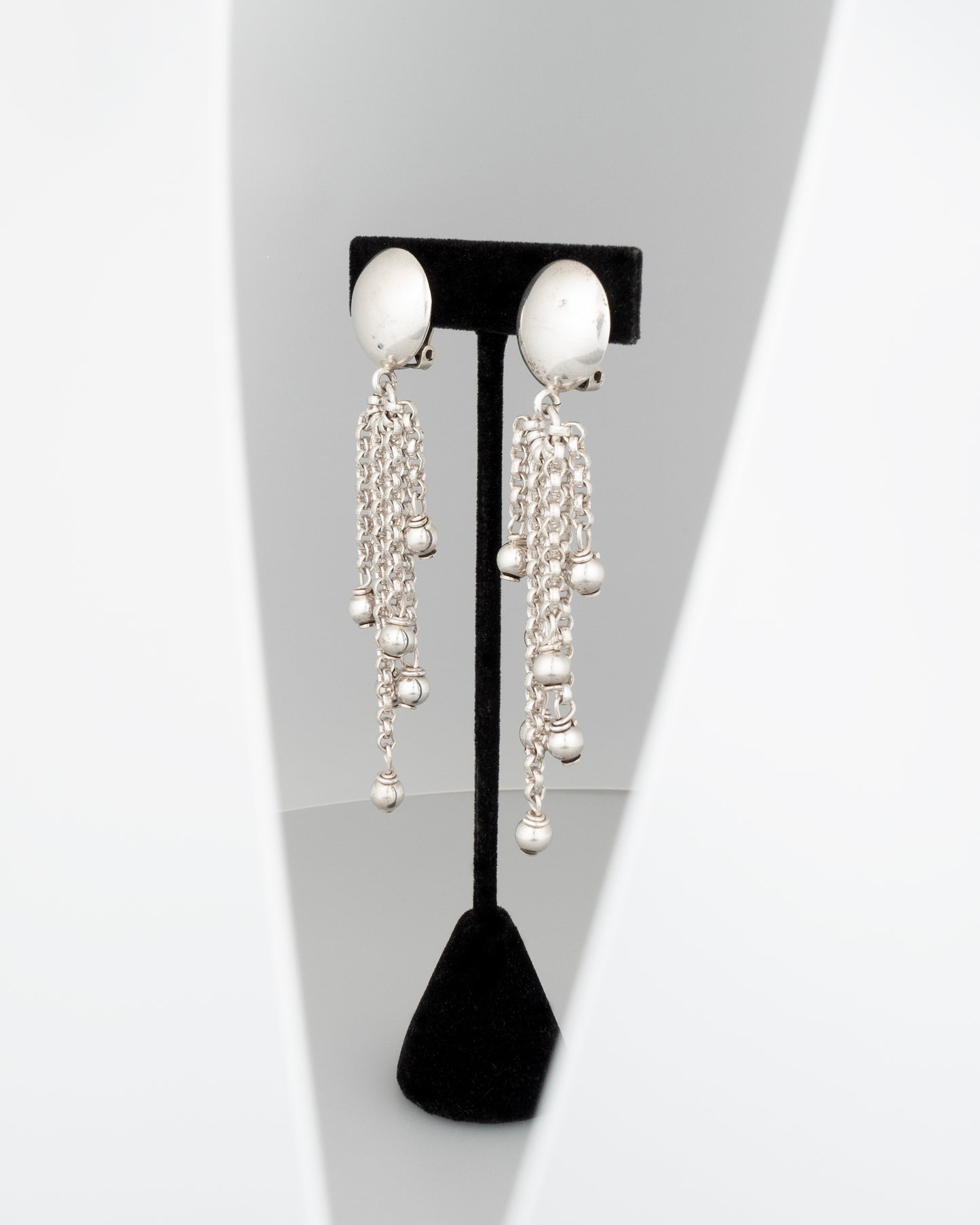 ear A2518
