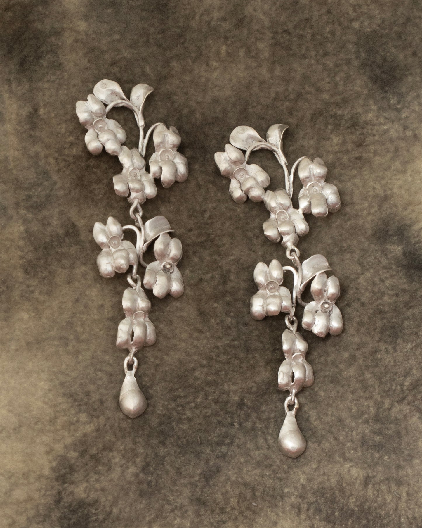 ear ZM42