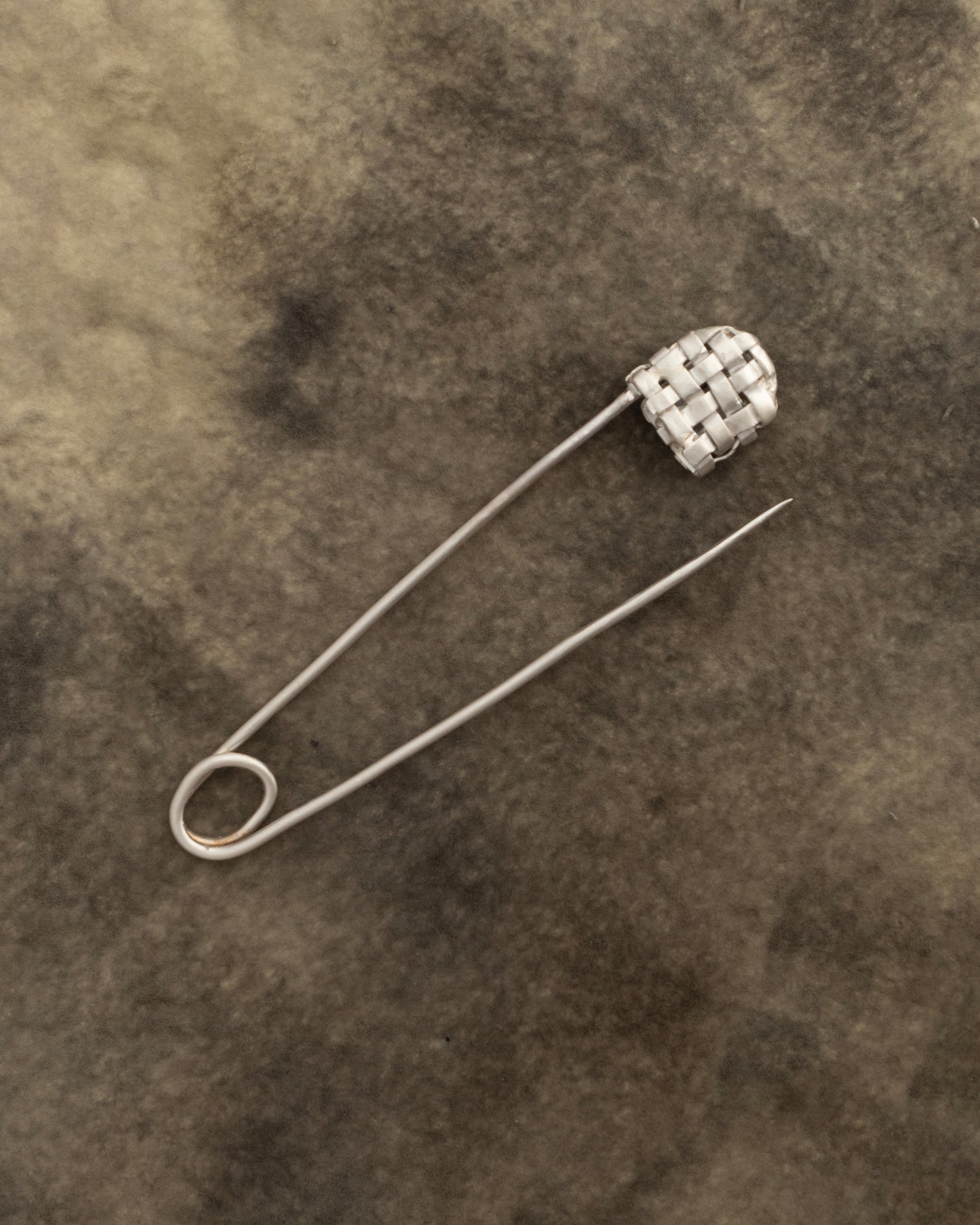 broche ZM26
