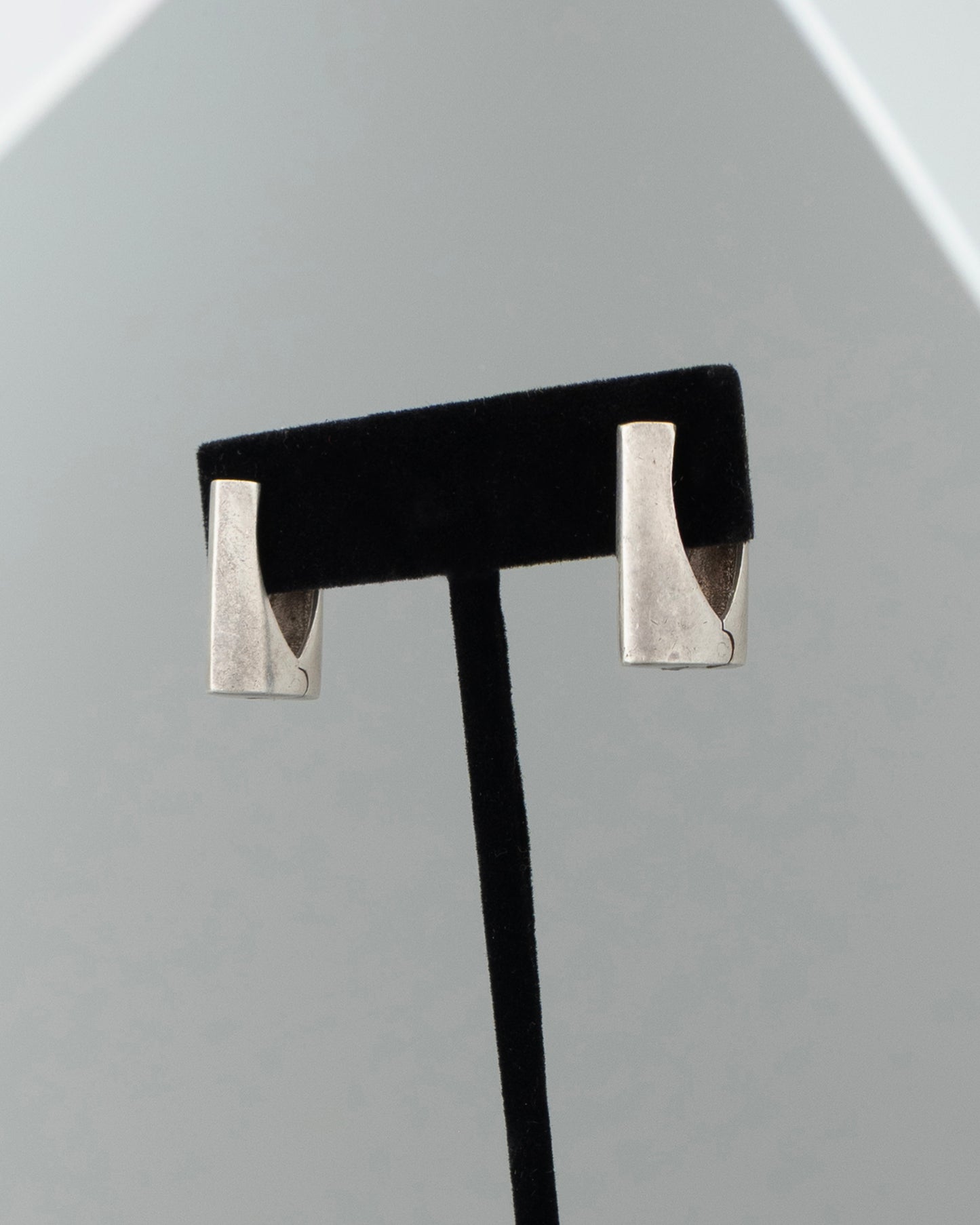 ear A2623
