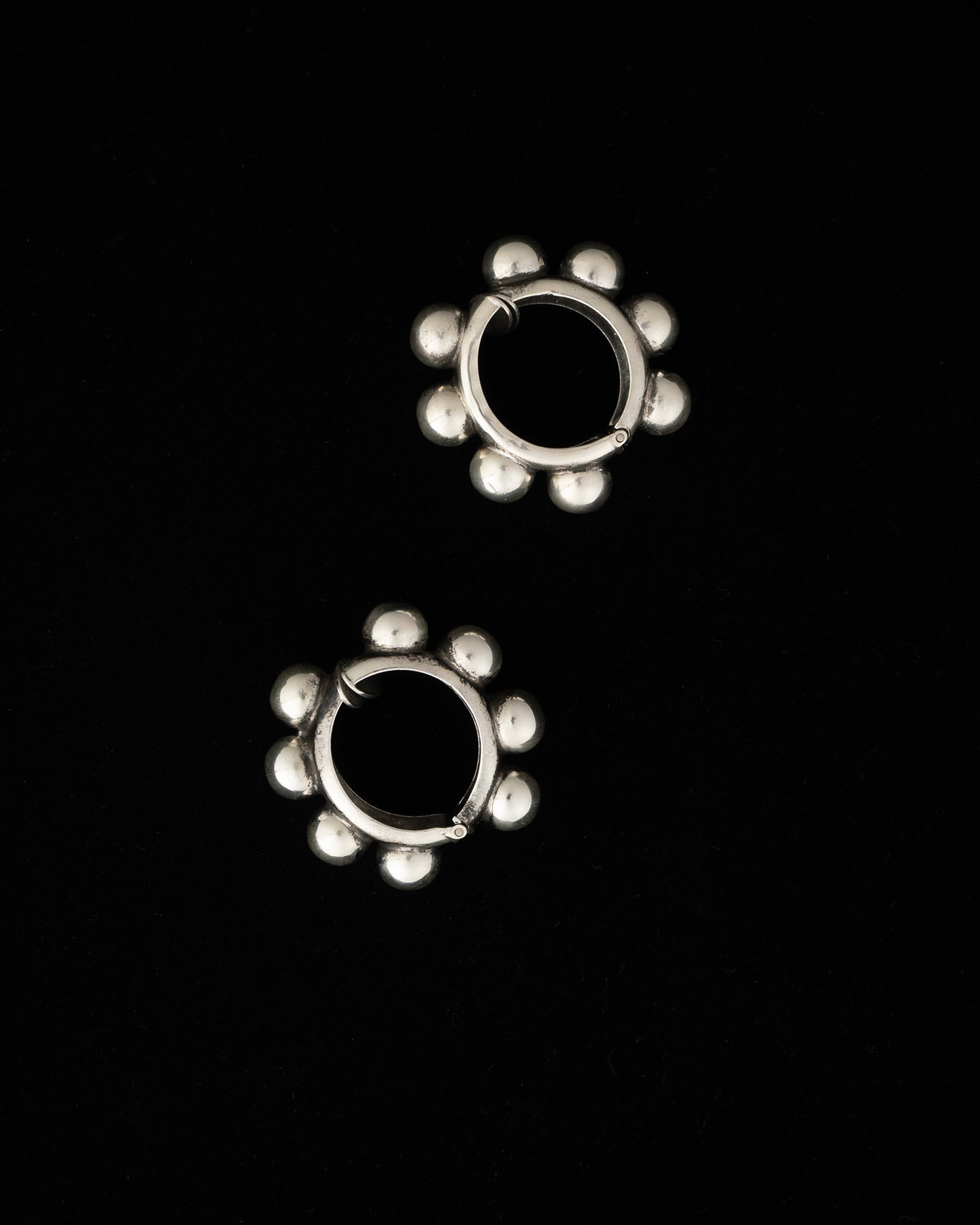 ear A2625