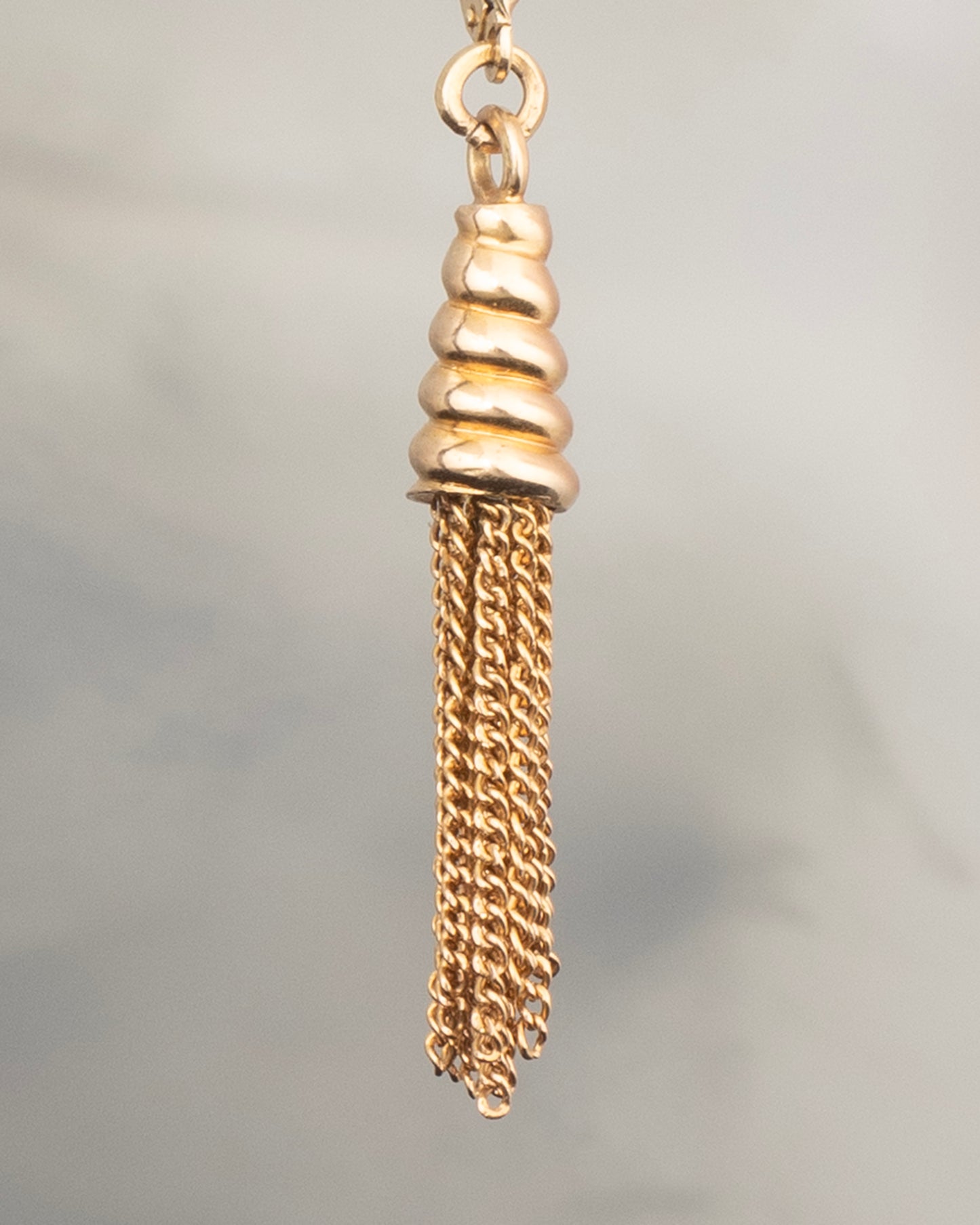 ear O2535