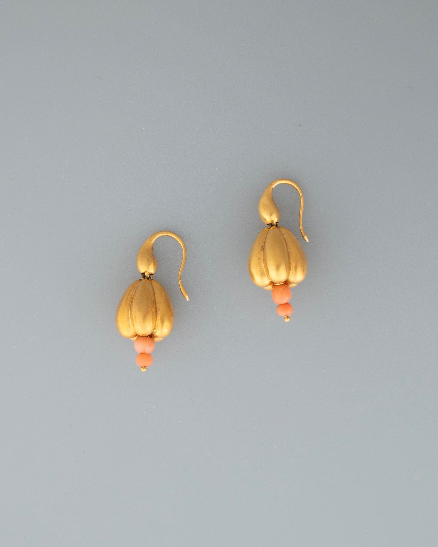 ear O2538