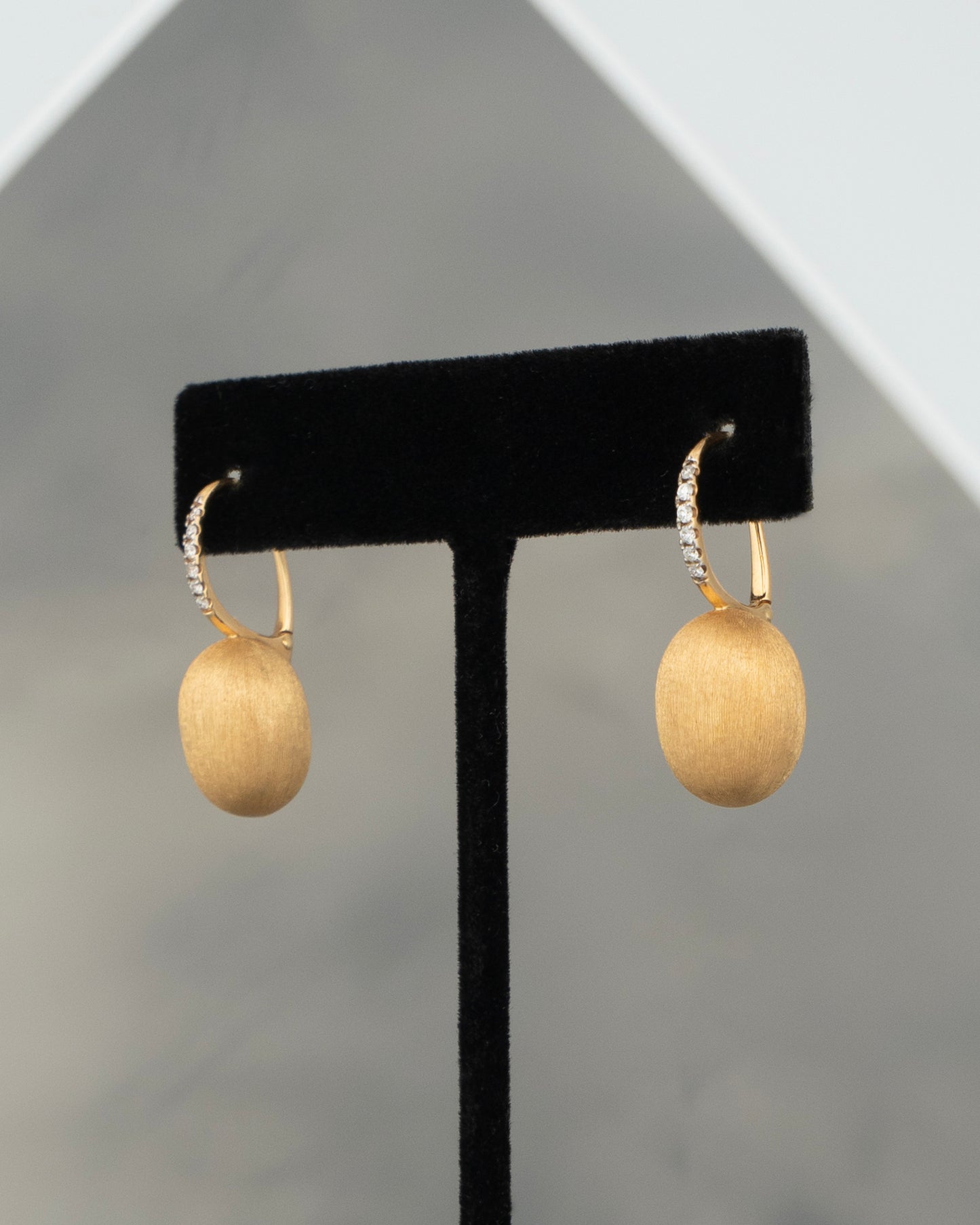 ear F2612