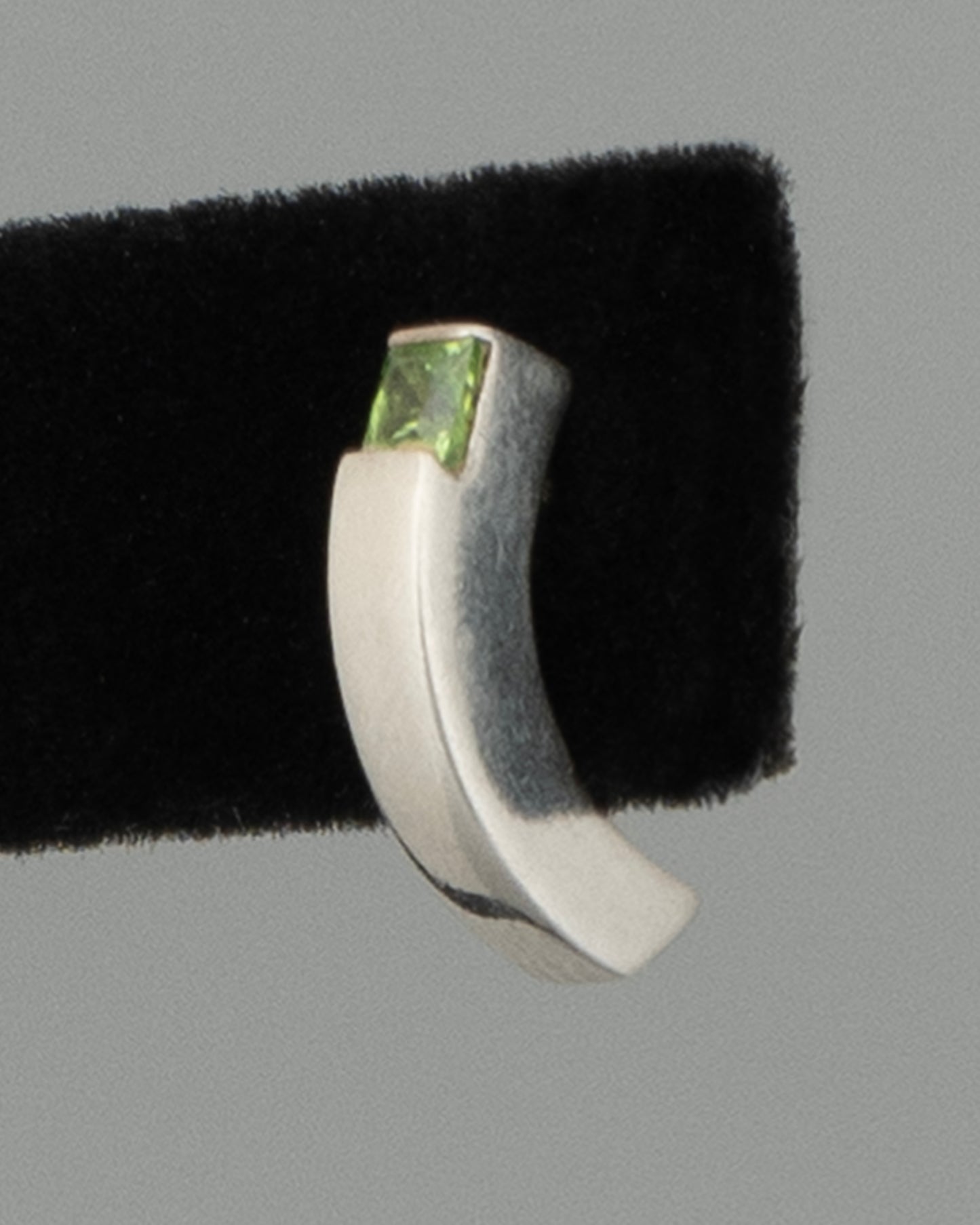 ear F2622
