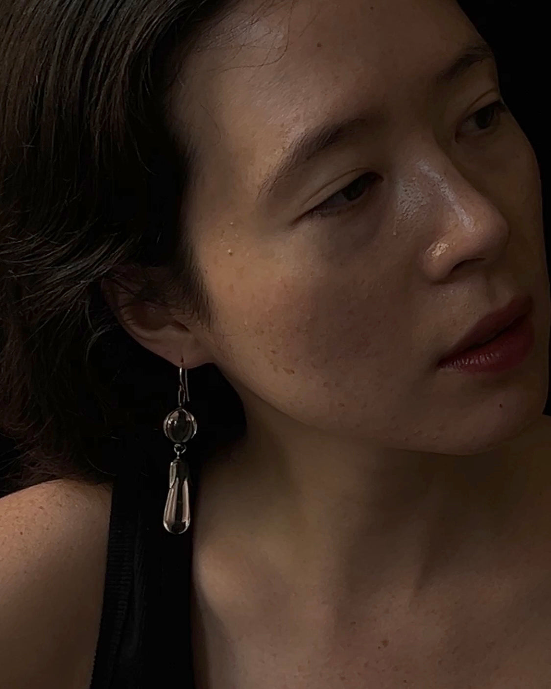 ear J2561