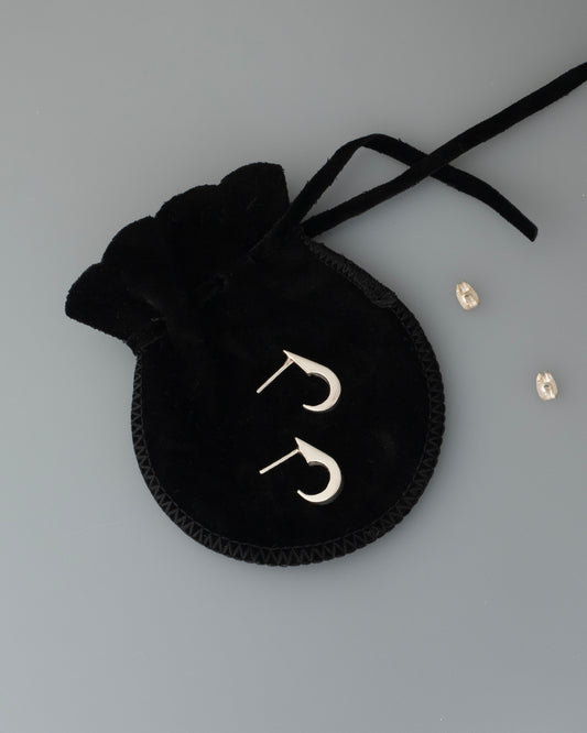 ear J2566