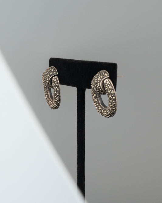 ear J2567