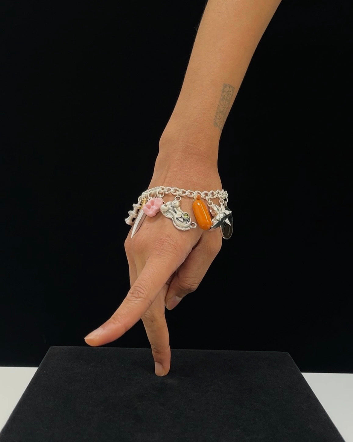 OJHD CHARM SHOW BRACELET
