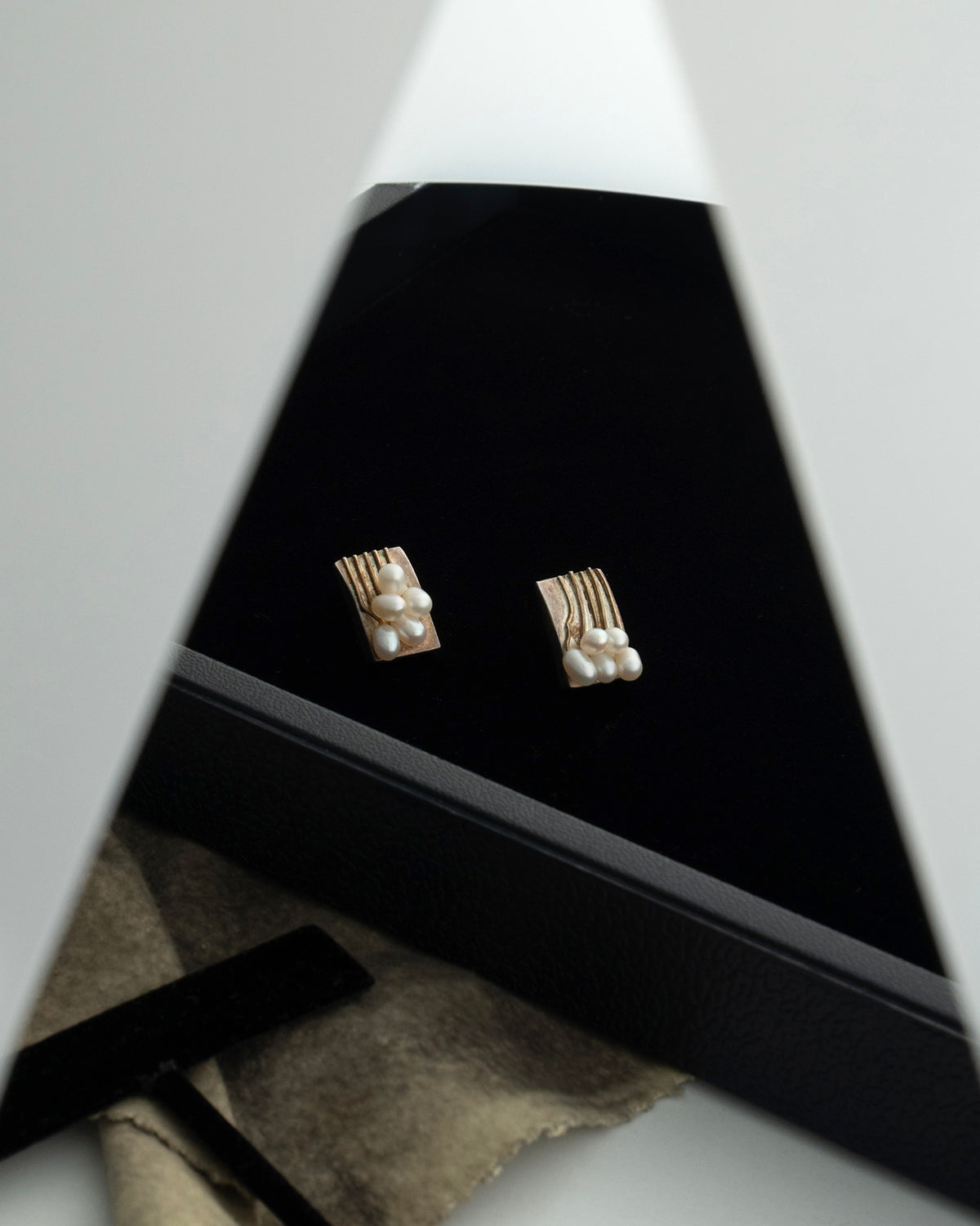 ear A2656