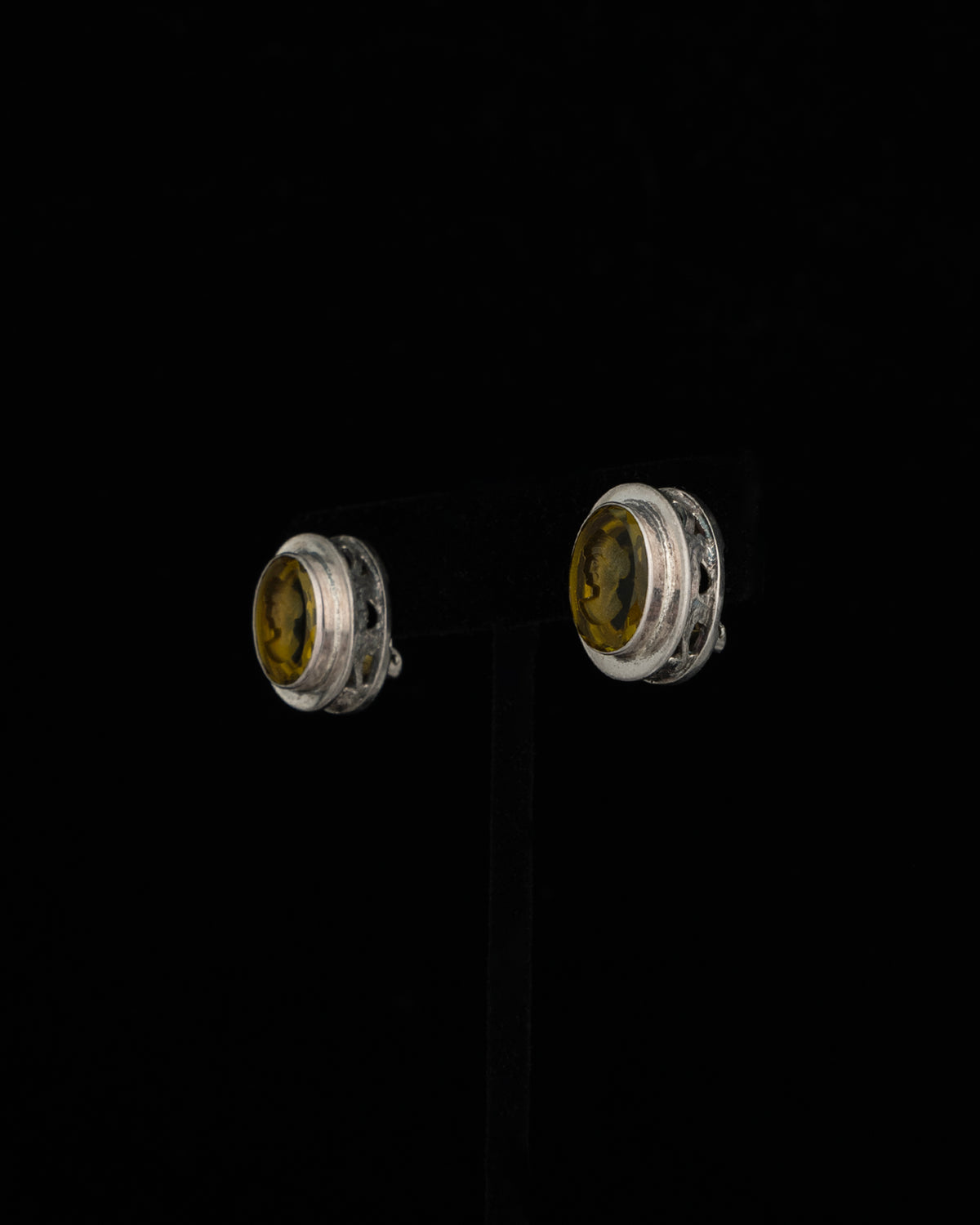 ear A2671