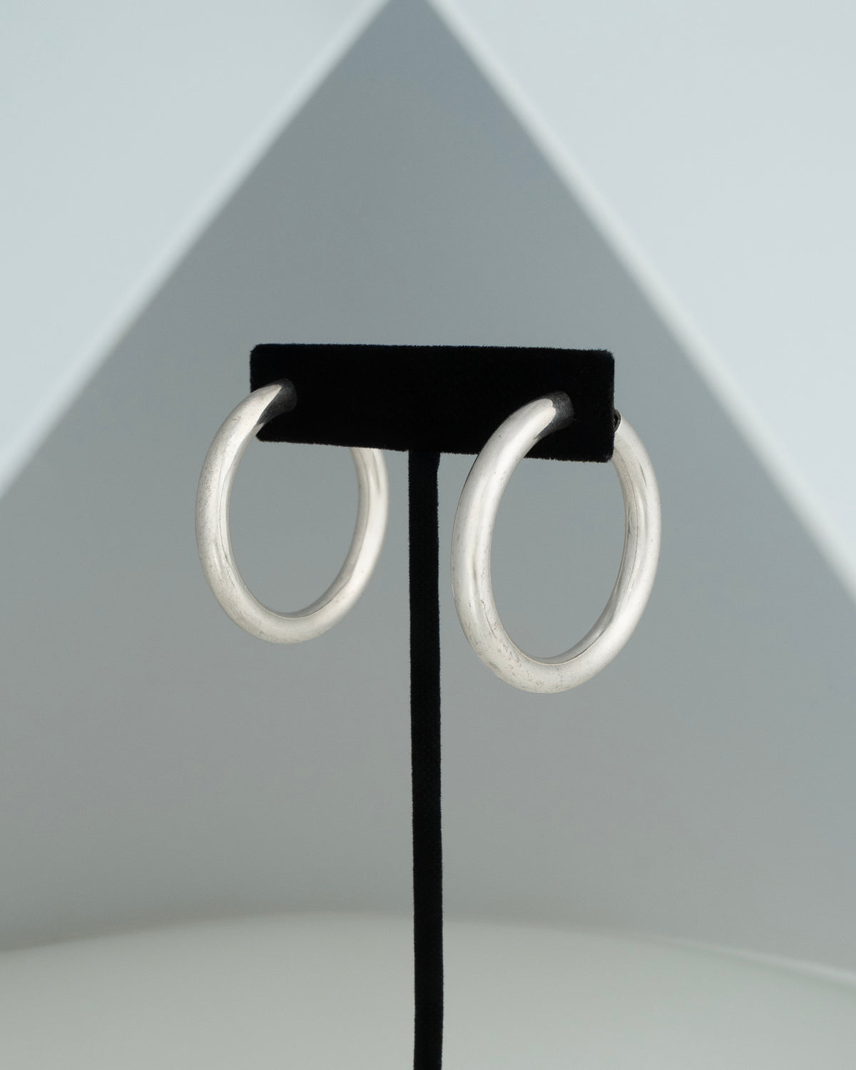 ear A2674