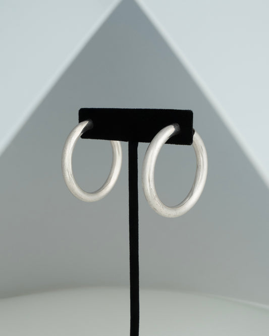 ear A2674