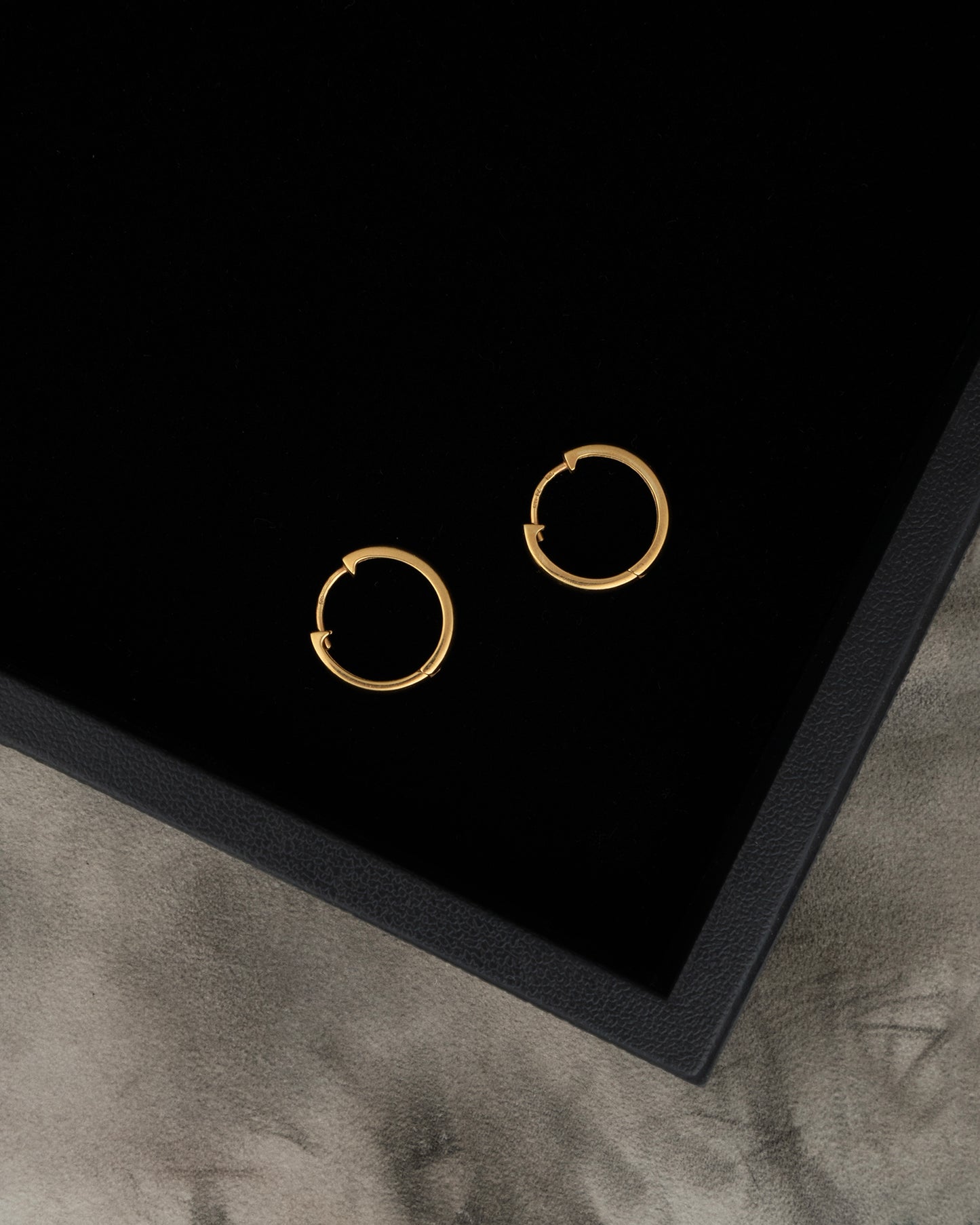 ear J26108