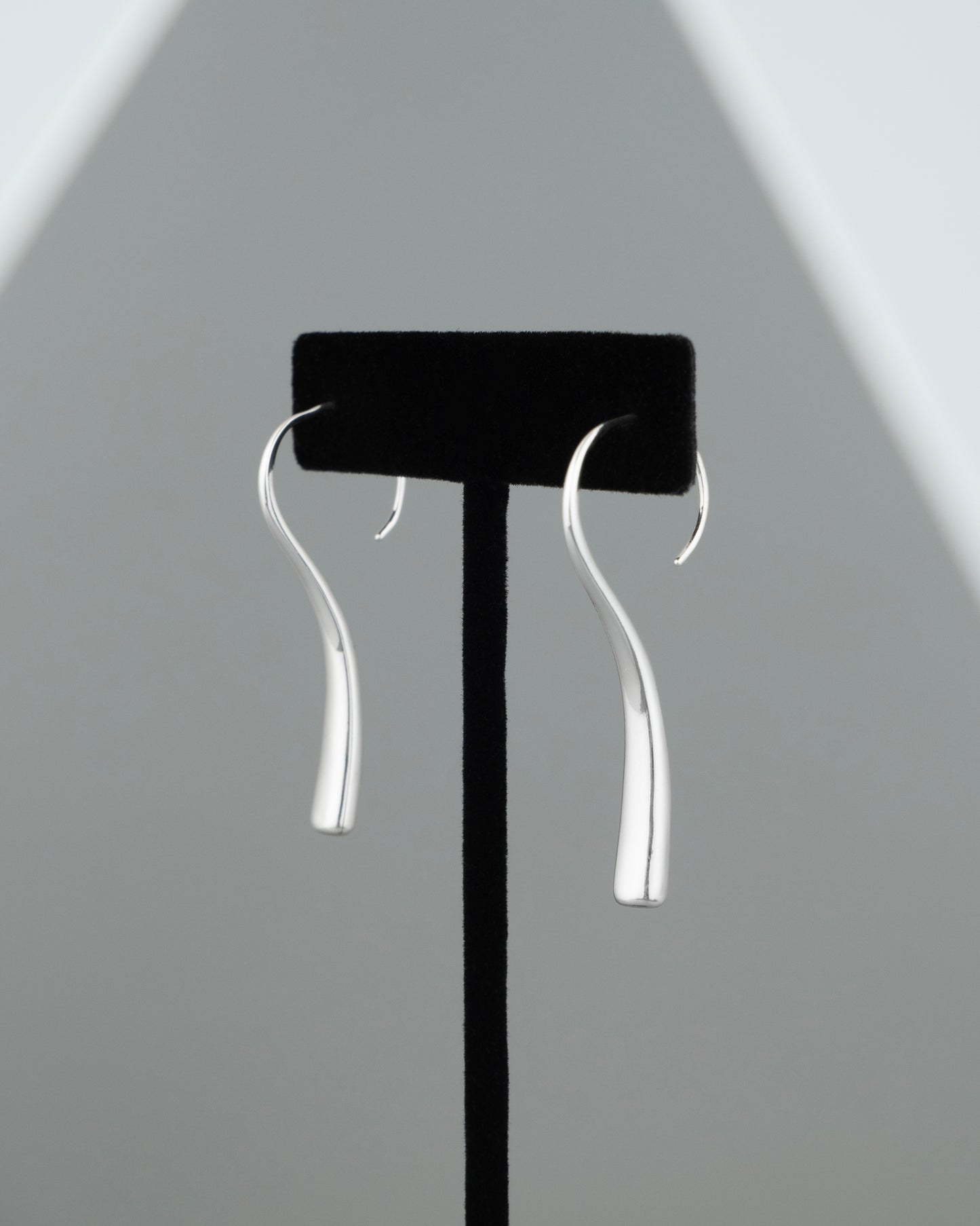 ear J26135