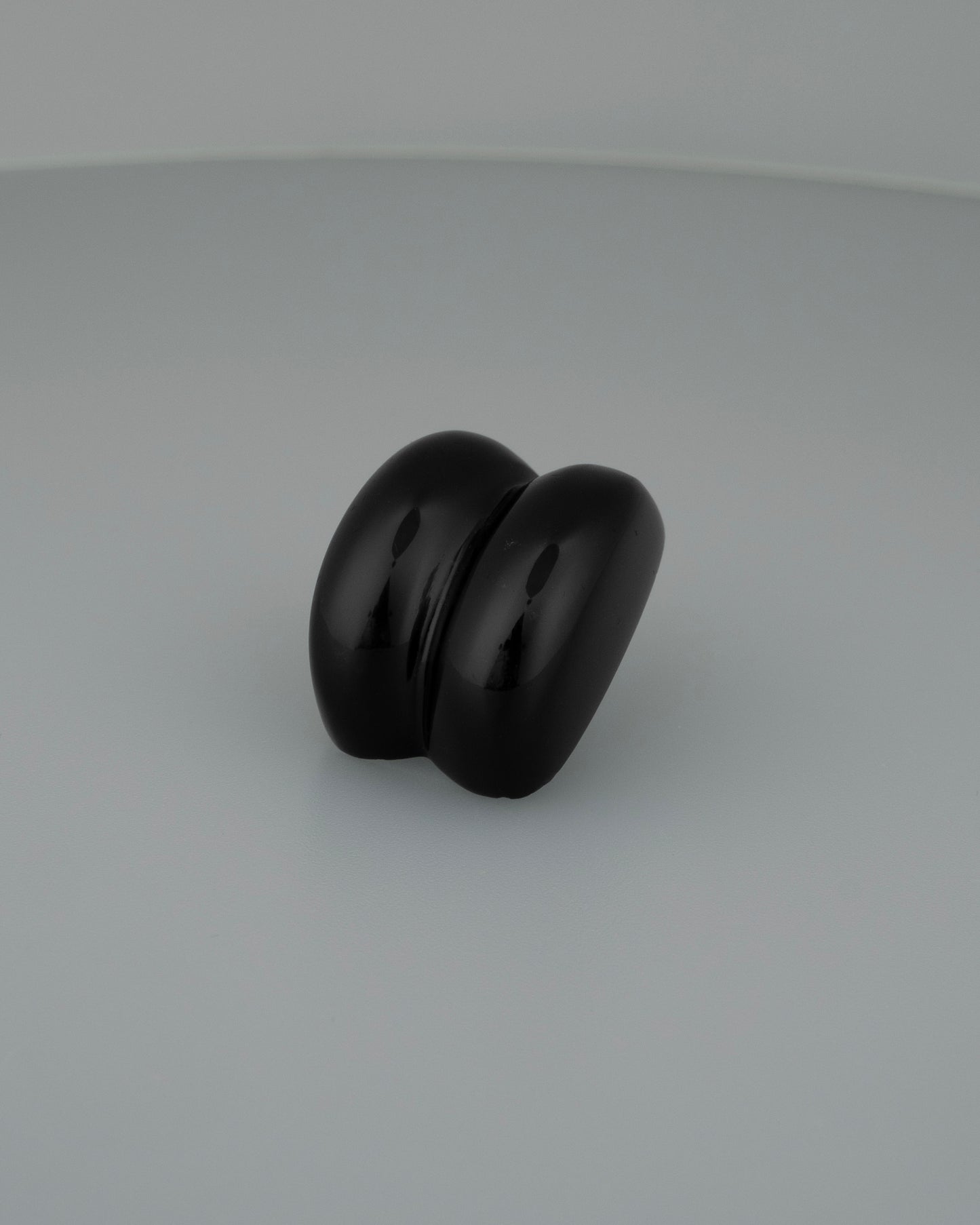 ear J26136