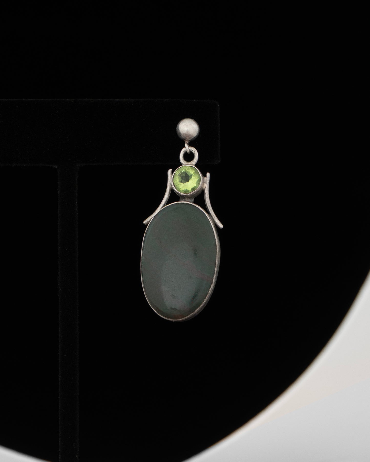 ear J2672