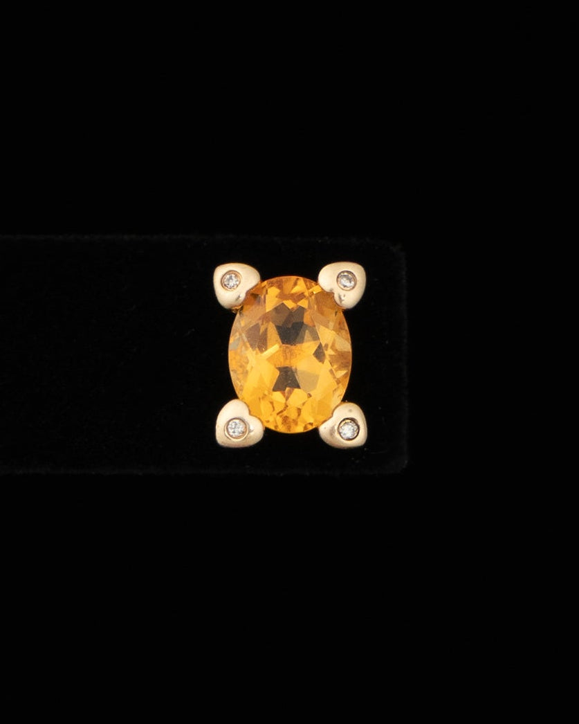 ear J2677