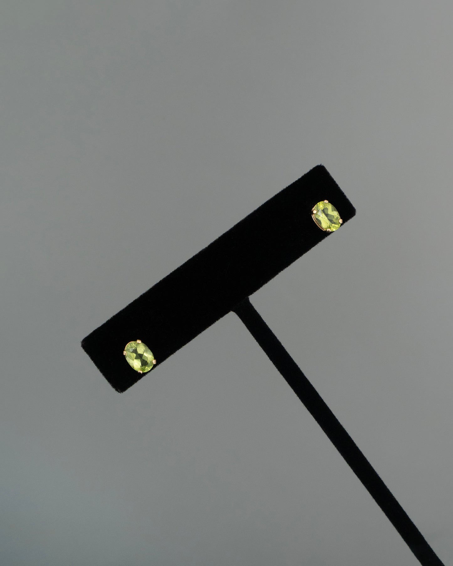 ear J2678