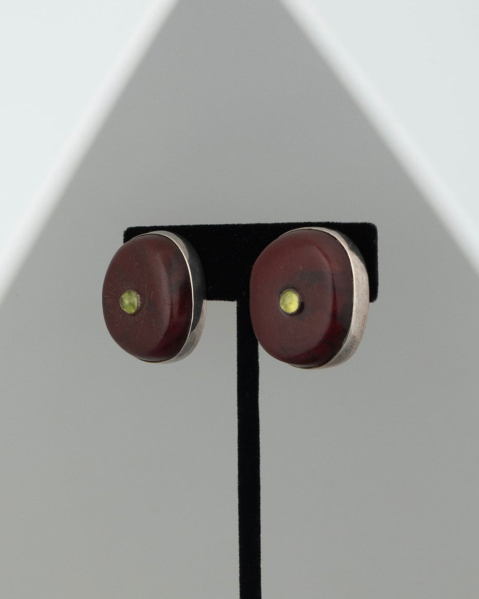 ear M2615