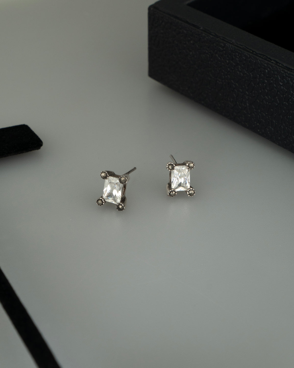 ear S2603
