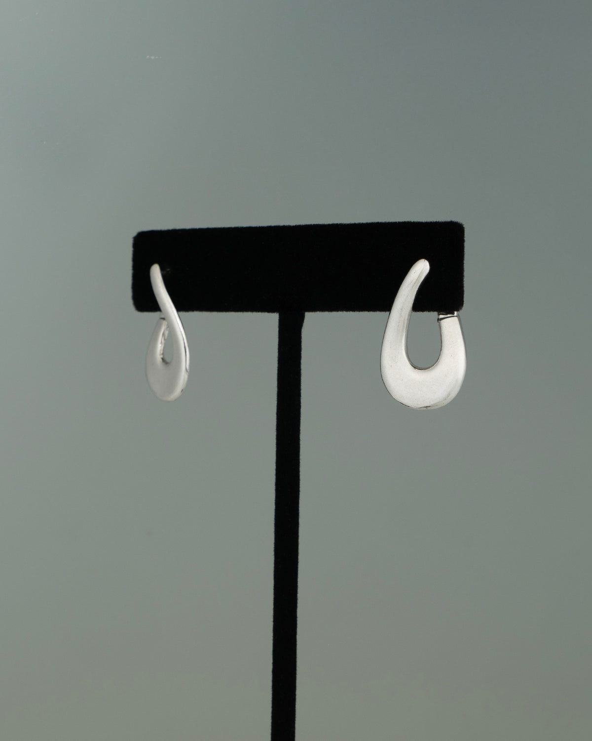 ear S2608