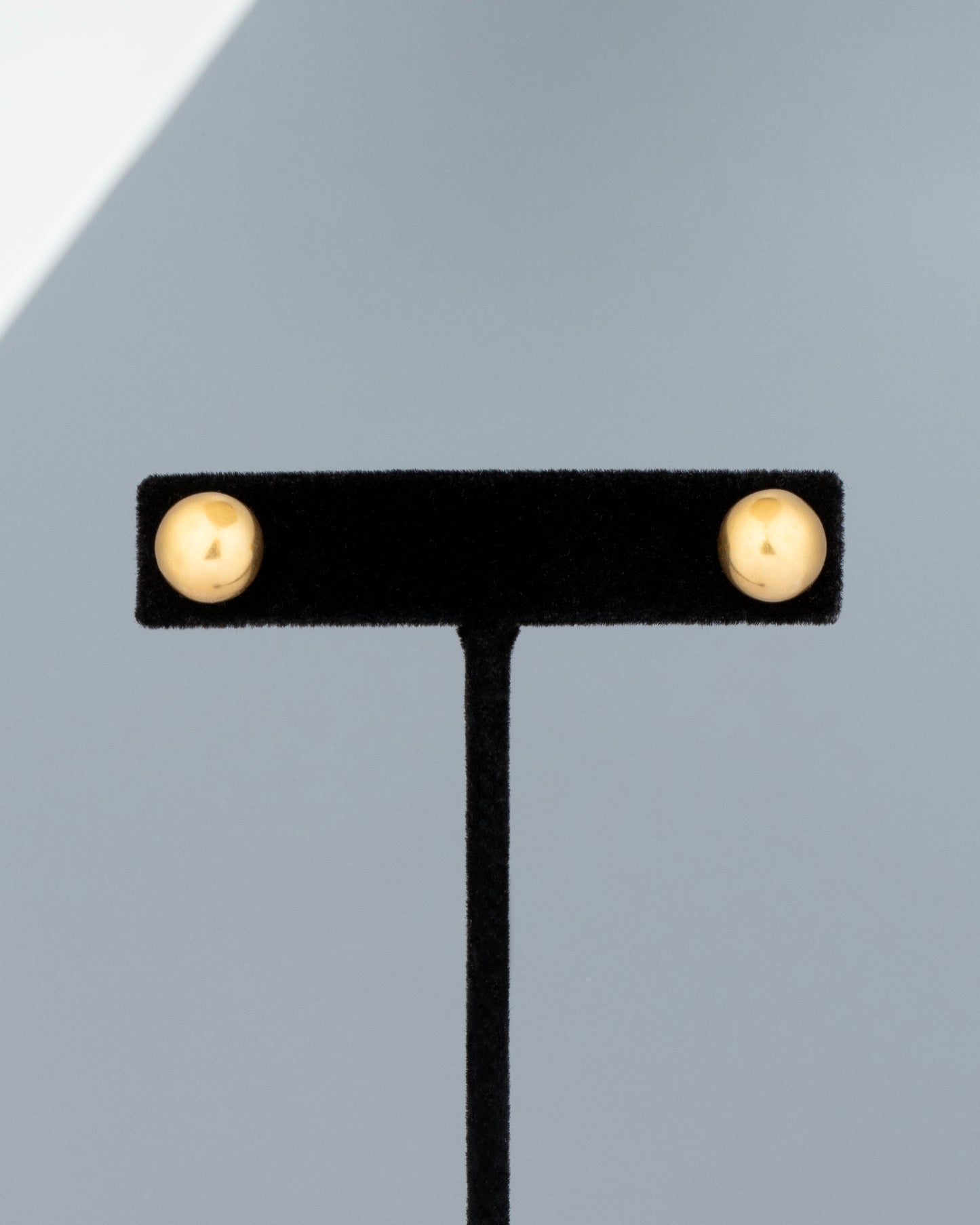 ear M2522