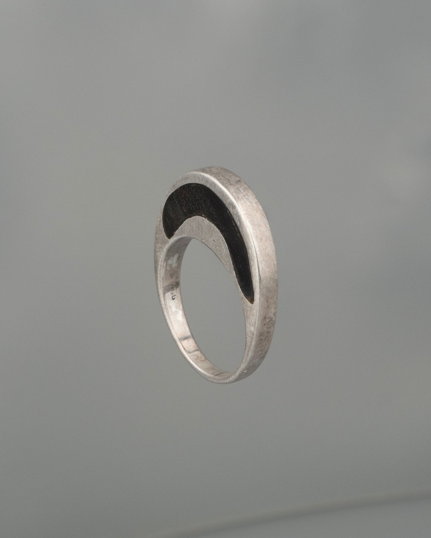 fing J26121