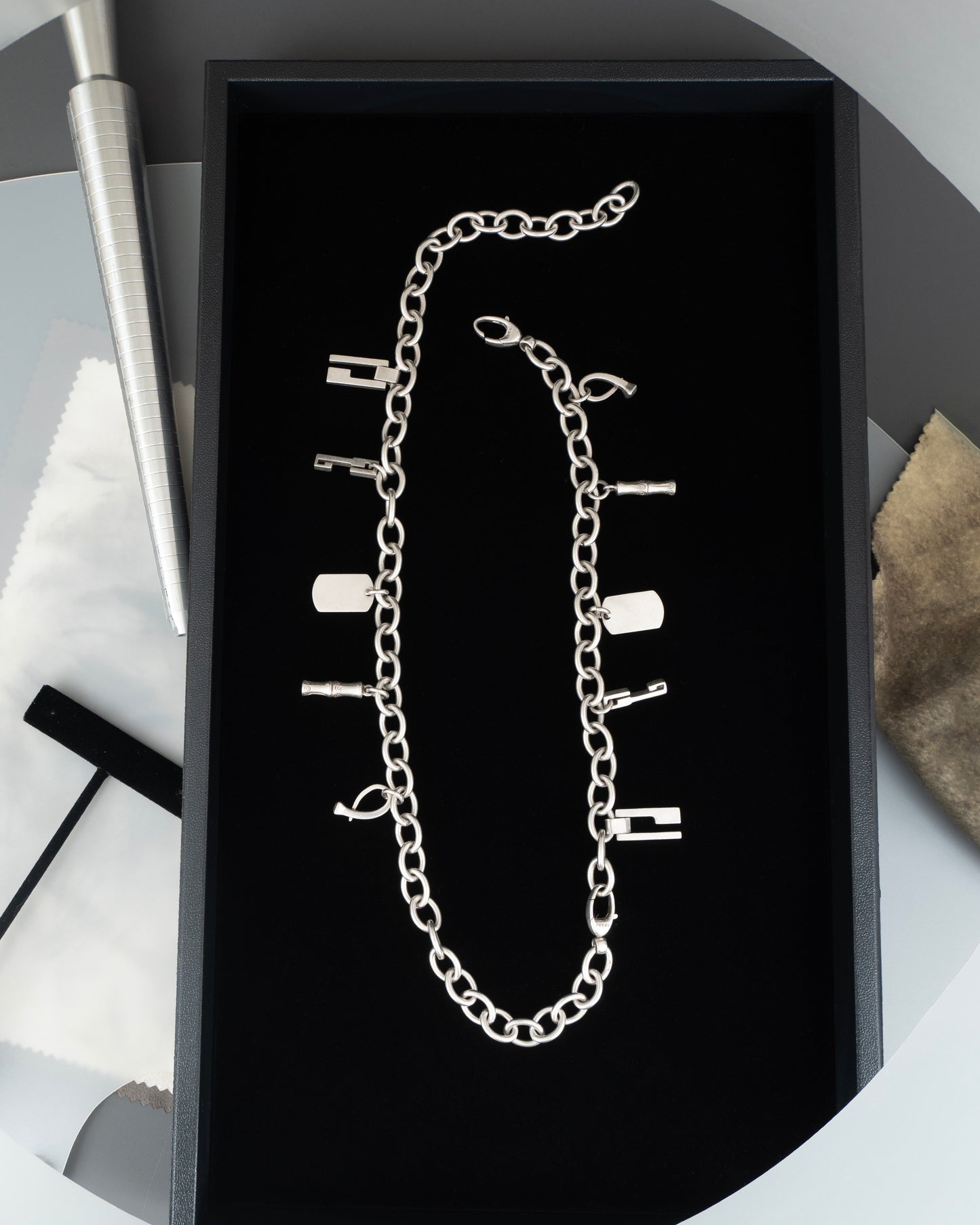 neck J2681